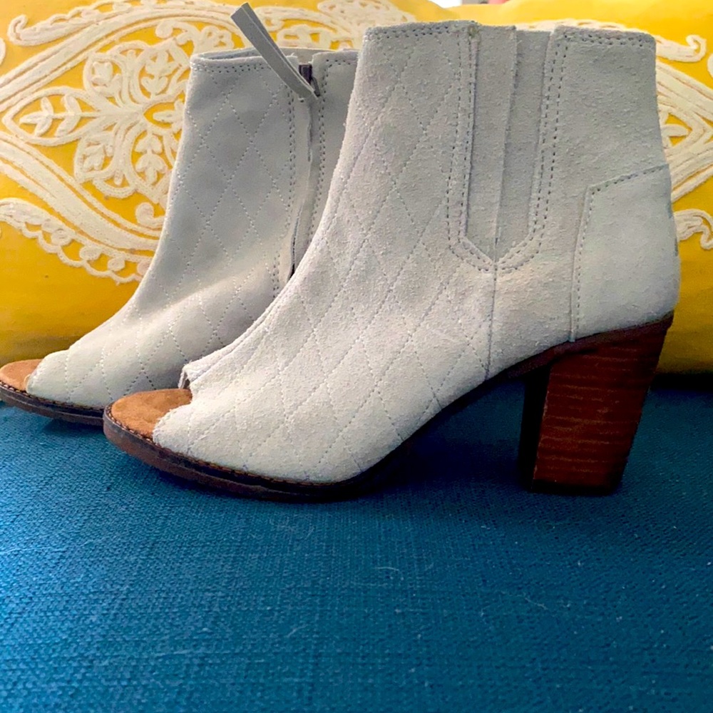 TOMS booties - never worn!